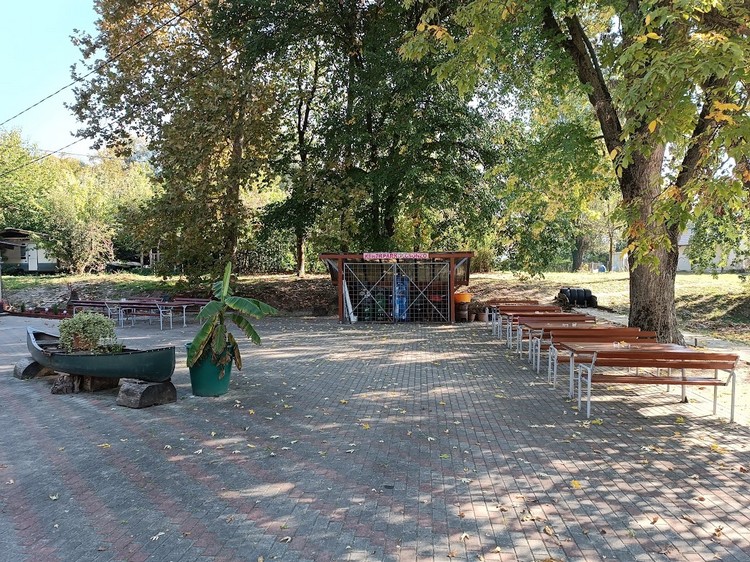 mailathi horgaszto pihenoje