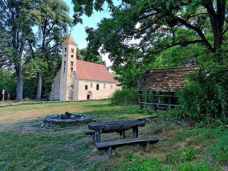 manfai templom piheno